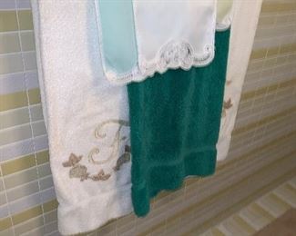 Photo Inv #529 TOWELS - ALL $5 
