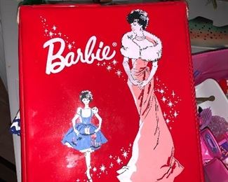 Photo Inv #530 DOLL- LOT AS PICTURED $30 ALL - CASE INCLUDED 