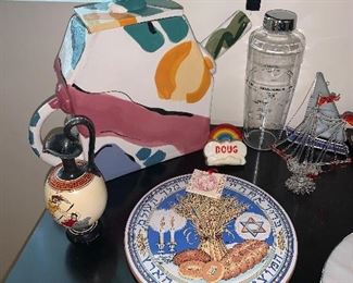 Photo Inv #558 -  Pottery Kettle $30  Misc Items -Make offer 