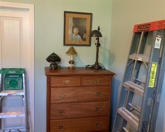 Antique 6-drawer Chest of Drawers ===> $275