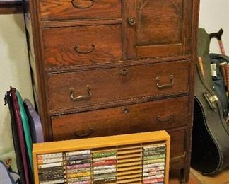 Chest of drawers