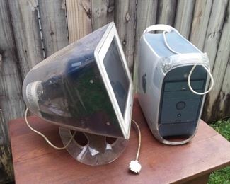 Vintage Apple clear case computer and monitor ($95) Selling as non working because  don't have cords to test