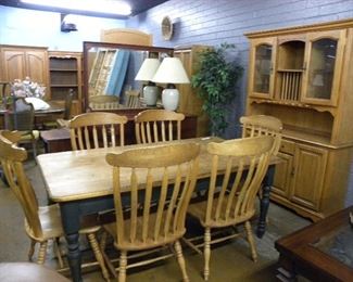 Farm Dining Set