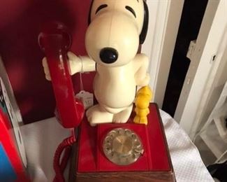 Rotary Dial Snoopy phone.