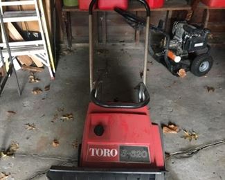 This Toro worked fine when last used -- perfect for the smaller driveway.