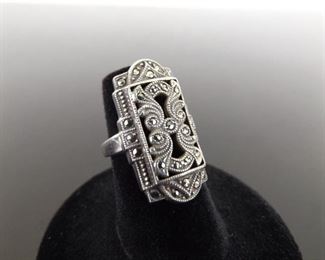 .925 Sterling Silver Art Nouveau Scrolled Ring Size 5
