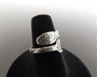 .925 Sterling Silver Etched Whale Ring Size 6.5
