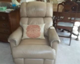 leather lazyboy chair