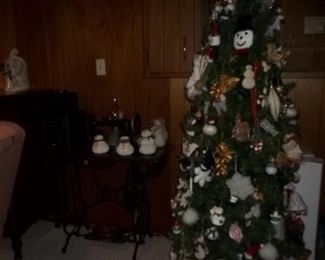 treadle sewing machine and Christmas tree
