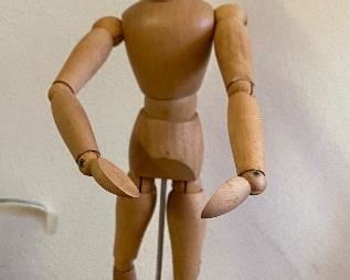 Miniature artists model