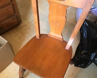 Example of kitchen table chair