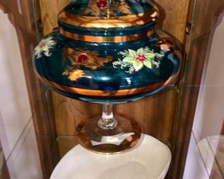 Art glass compete with lid 