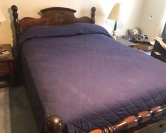 Queen Size Complete Bed
