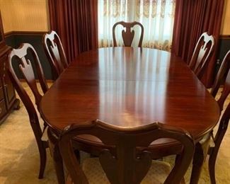 Solid Wood SUMTER Queen Anne Dining Room Table and Chairs