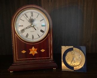 H-249 Lot of 2 Clocks-Elgin Mantle Clock, Seiko Brass Clock $35.00