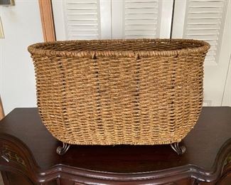 H-270 Footed Wicker Basket $14.95