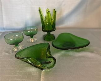 H-108 Lot of 5 Green Art Glass $21.95