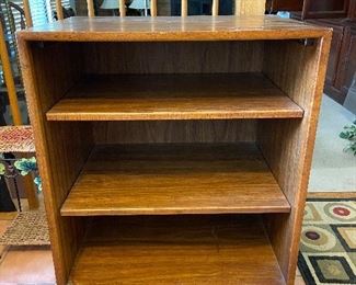 H-287  Mid Century Drexel Bookcase 29.5x24.5x19. $55.00