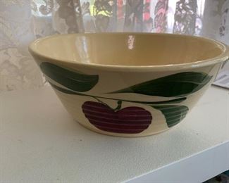 Watt Pottery Bowl
