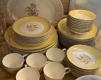 Large Selection Of Kitchenware