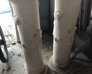 Hollow decorative columns