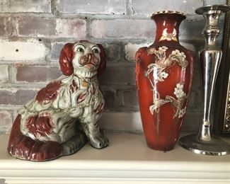 Chinese spaniels, vase and candle holder