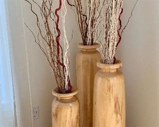 Absolutely gorgeous, John Koch carves these beautiful vases from wood.