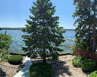 VIEW OF BEAUTIFUL LAKE CHARLEVOIX