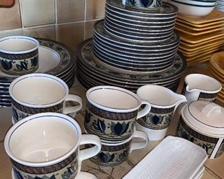 Set of dishes