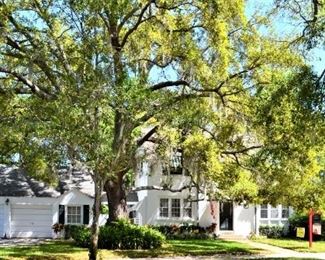 BEAUTIFUL HOME LISTED BY KELLER WILLIAMS ST PETE REALTY - $925,000