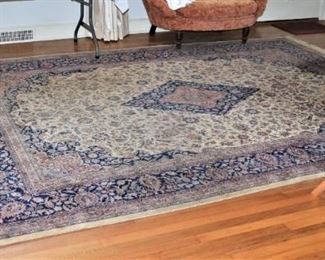 FINE ROOM SIZE HAND TIED RUG