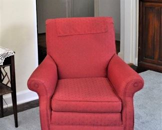 COMFY OCCASIONAL CHAIR