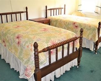 NICE SET OF SPOOL TWIN BEDS