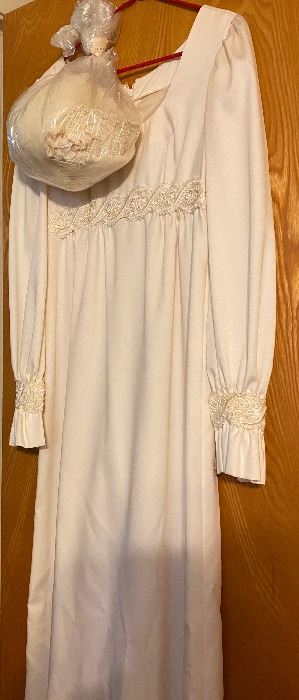 Vintage Wedding Dress & Veil