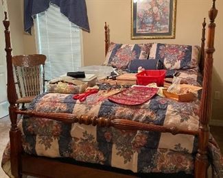 1950s Duncan Phyfe style four poster full-size bed