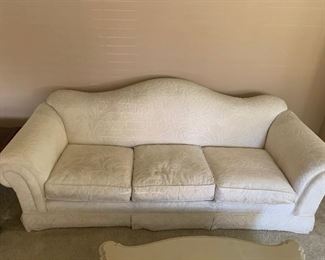 Nice and clean sofa by Drexel Heritage