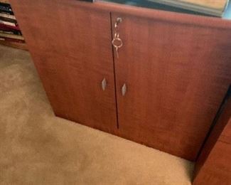 Side cabinet with side cabinet $150.00