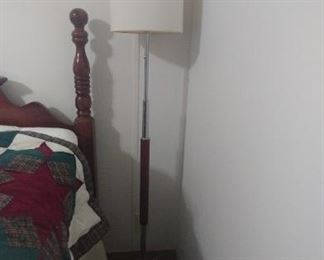 Contemporary floor lamp.