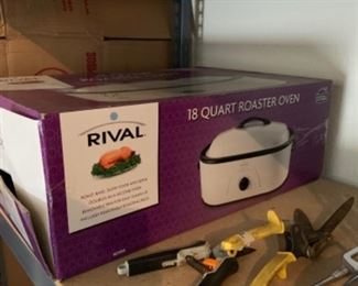 Rival 18 qt. Roaster Oven