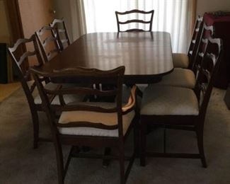 Vintage Dunk & Phyfe Dining Table and Chairs https://ctbids.com/#!/description/share/361859