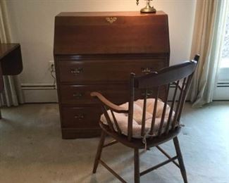 Monitor Secretary with L. Hitchcock Chairhttps://ctbids.com/#!/description/share/361902