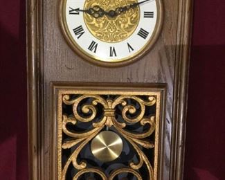 Vintage Syroco Hanging Clock https://ctbids.com/#!/description/share/361938