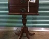 Great antique 2 drawer 