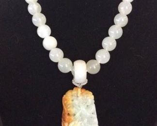 MLC018 Honey Yellow Jade Pendant & Moonstone Beads Necklace