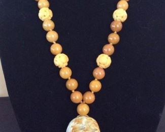 MLC020 Honey Yellow Jade Pendant with Carved Round Jade Beads Necklace