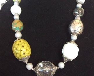 MLC024 Hodge Podge Assortment Beads Necklace