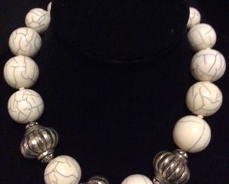 MLC093 Lucite White Beads with Black Pattern Necklace