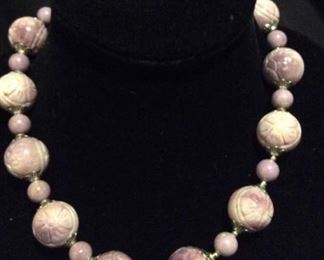 MLC098 Large Lavender Jade Carved Beads Necklace