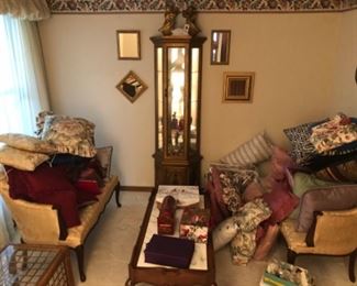 Oops, almost forgot. Loads and loads of decorative toss/ throw pillows. Italian Florentine curio cabinet, too!