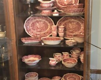 Shazam!! Take a look at all those pieces of Mason’s Vista in popular pink/red, one of my favorites!! Nice caster set, too.